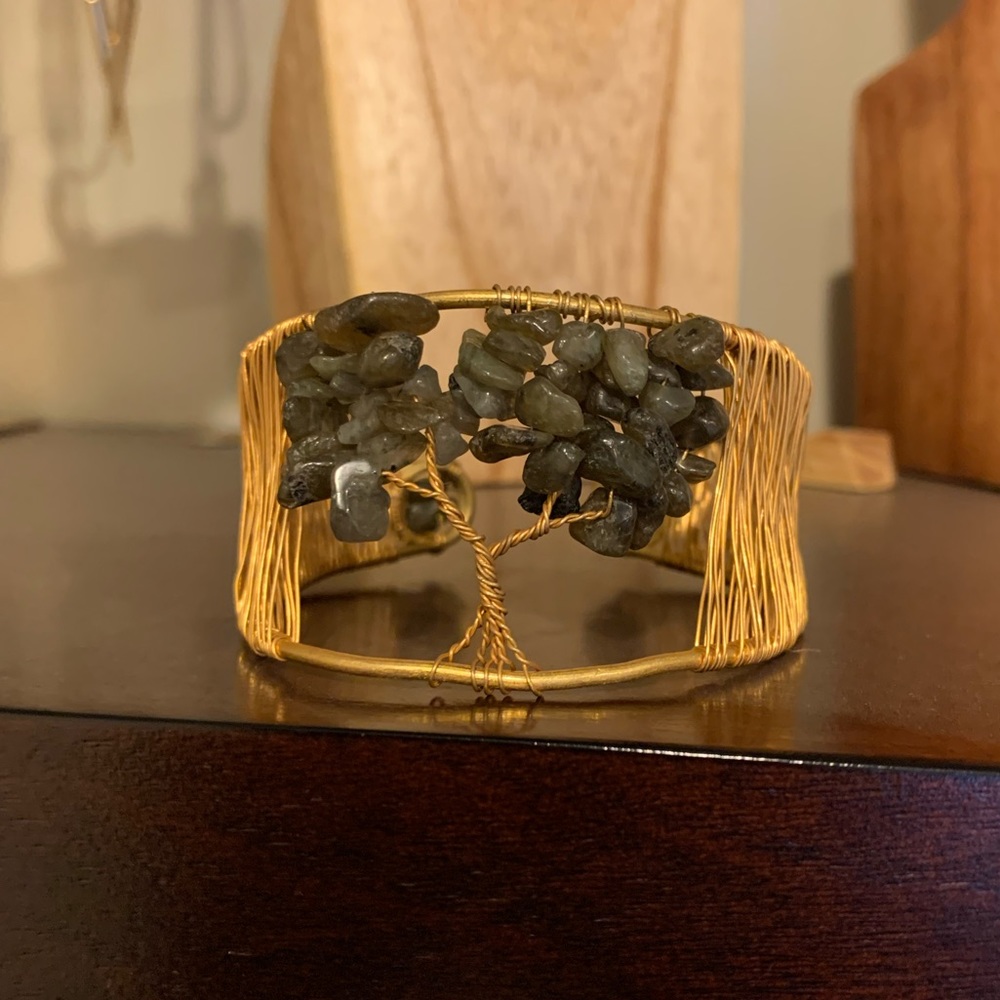 Stunning Cuff bracelet